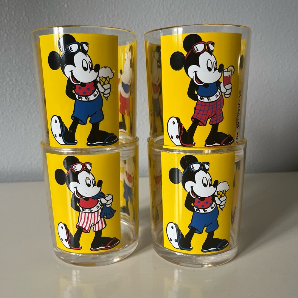 Disney Mickey Mouse Plastic Juice/Double Old Fashioned Glasses qty 4 Vintage